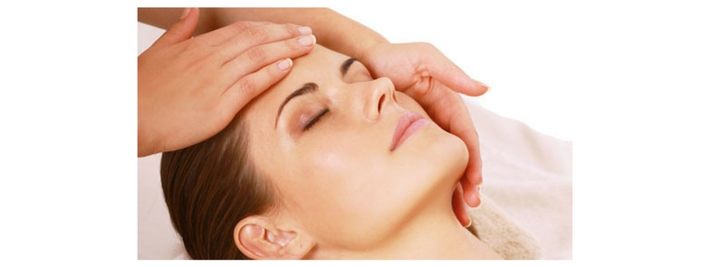 Kuo naudingi veido masažai?